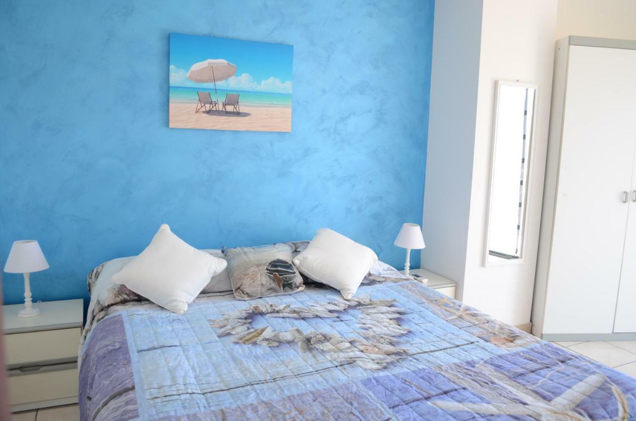 Santanna Beach House - Fondachello-Apartments Com Mascali Kültér fotó